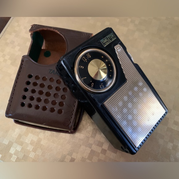 Vintage tarleton portable transistor radio - Picture 12 of 13